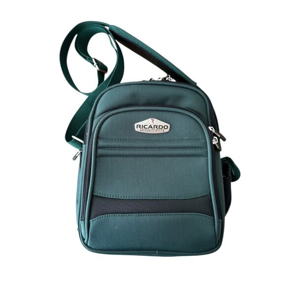 Ricardo Beverly Hills Luggage Canvas Shoulder Carry On Bag - Picture 1 of 14